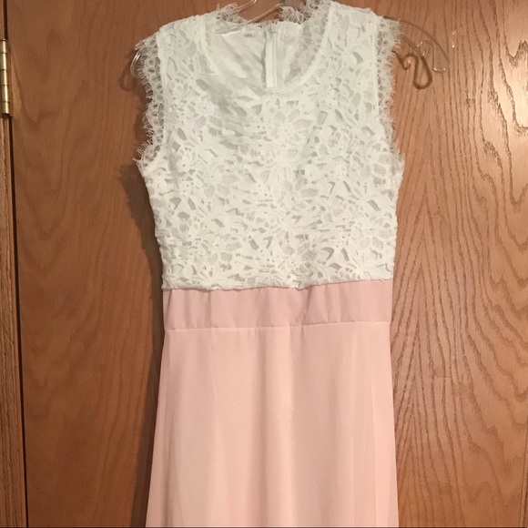 Lace top Dress - Picture 2 of 3
